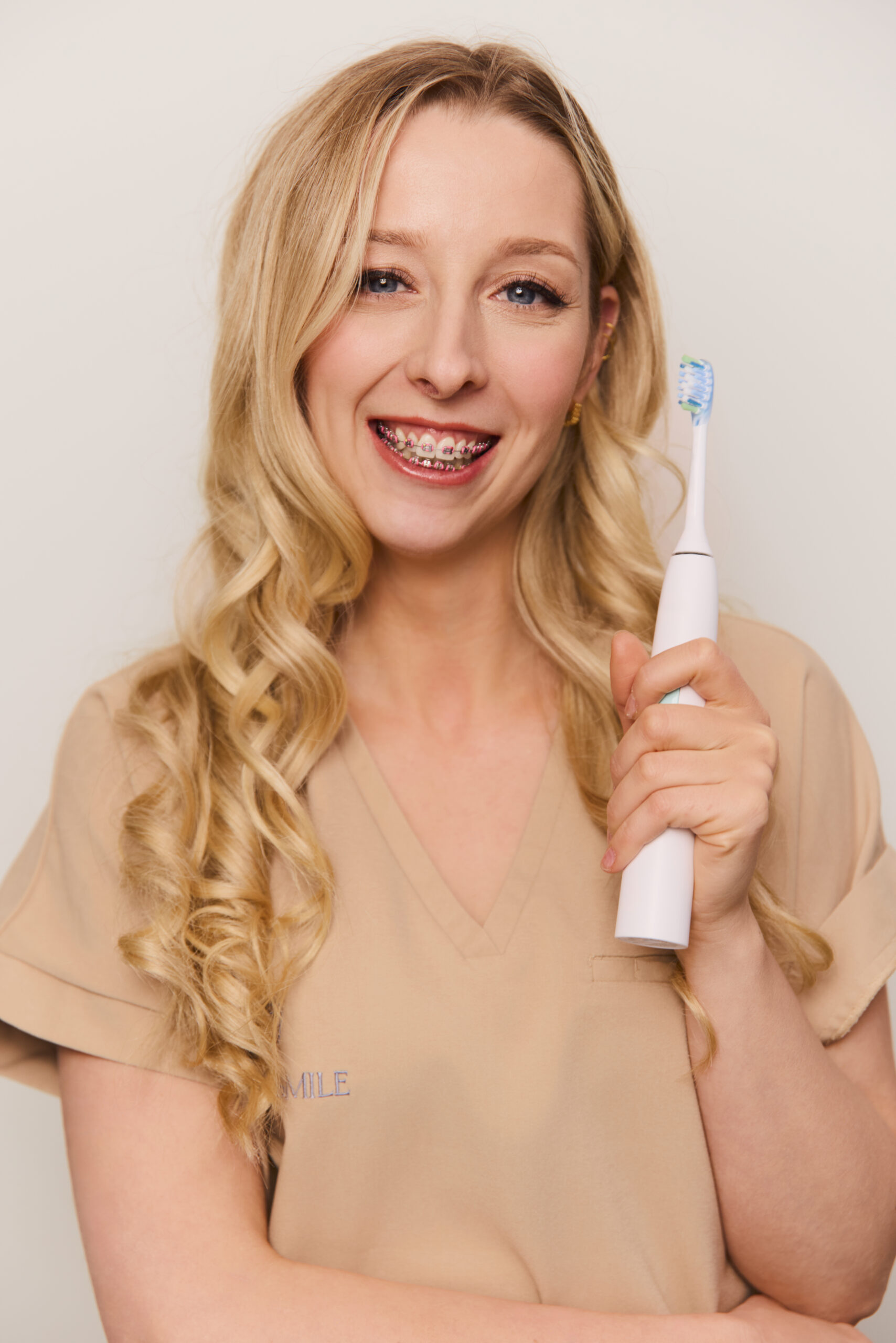 Hanna Pavliuchenko - higienizacja protezy na implantach All-on-4 Poznań